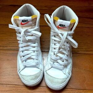 Nike Blazer Mid 77 White Pink Womens 6.5 Sneakers Leather EUC Retro